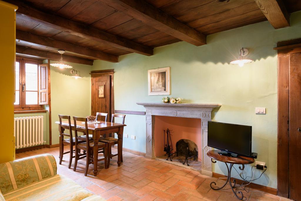 Il Borgo Dei Corsi - Charming Holiday Apartments Ortignano Raggiolo Eksteriør billede