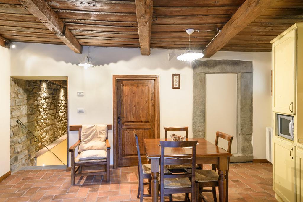 Il Borgo Dei Corsi - Charming Holiday Apartments Ortignano Raggiolo Eksteriør billede