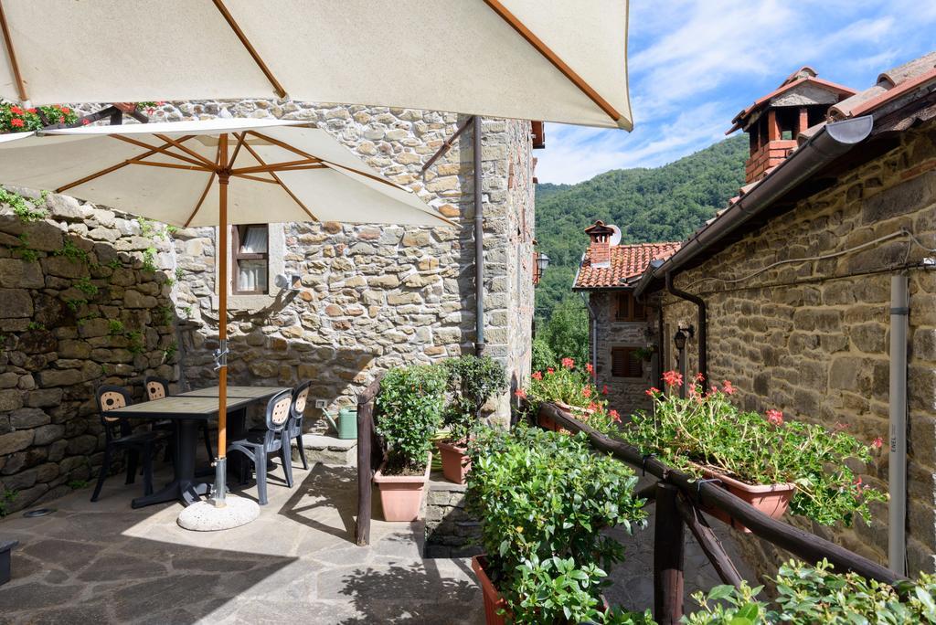 Il Borgo Dei Corsi - Charming Holiday Apartments Ortignano Raggiolo Eksteriør billede