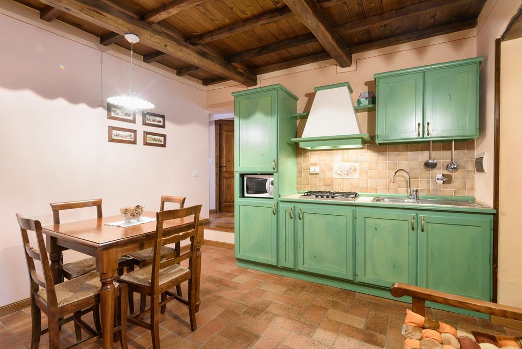 Il Borgo Dei Corsi - Charming Holiday Apartments Ortignano Raggiolo Eksteriør billede