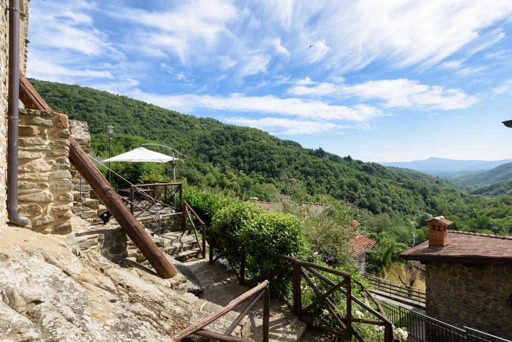 Il Borgo Dei Corsi - Charming Holiday Apartments Ortignano Raggiolo Eksteriør billede